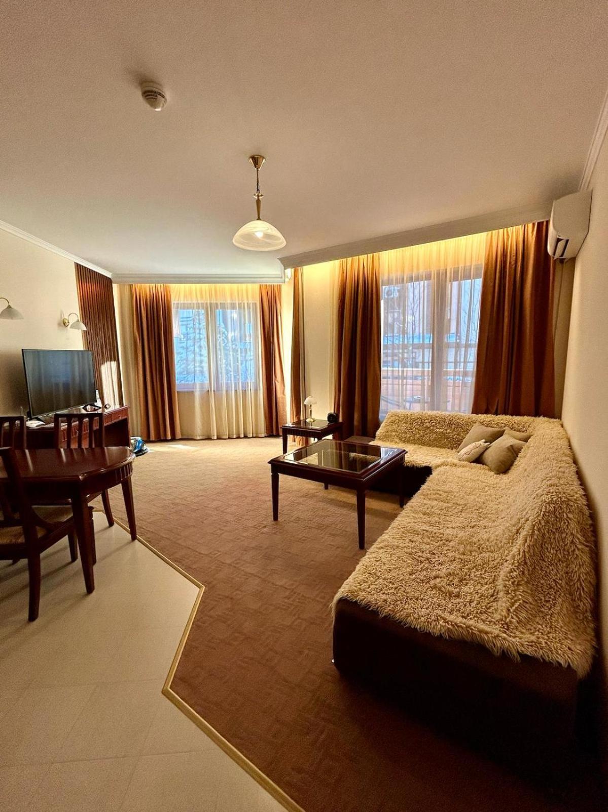 Bardarova Apartments Downtown Bansko Bagian luar foto